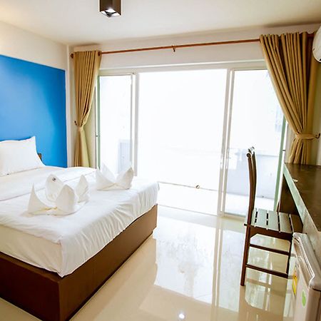 Vatchara Northgate Hotel Nakhon Sawan Exterior photo